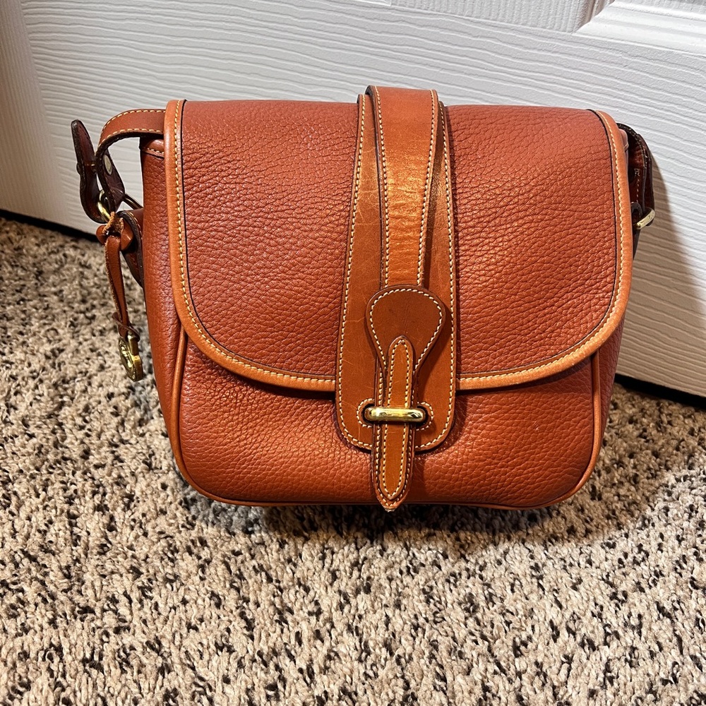 Vintage Tan Leather crossbody Bag